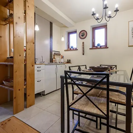 W Dolinie Slonca Apartmán *