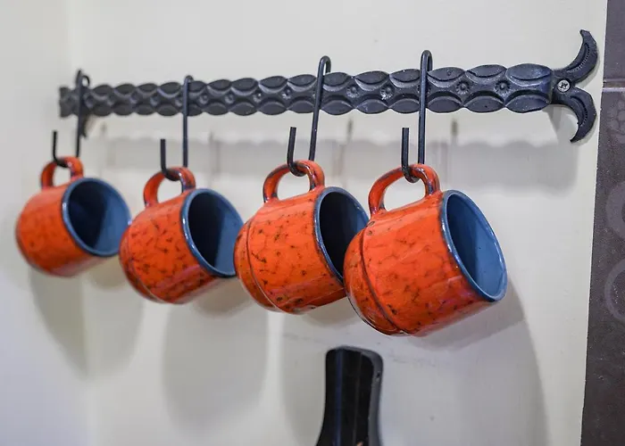 W Dolinie Slonca * كوشتيليسكا